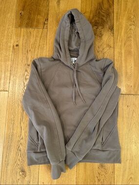 Athleta Women's Hooded Pullover Sweatshirt in Taupe Gray